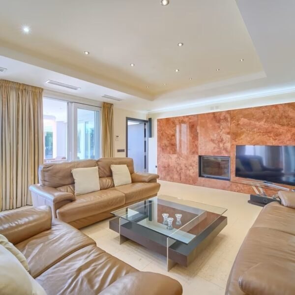 La Cala de Mijas – 4 Bedroom Luxury Villa – Heated Pool, Cinema, Gym, Sauna, Squash Court photo 7