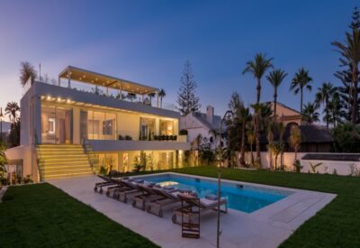 Beach Front Luxury Villa