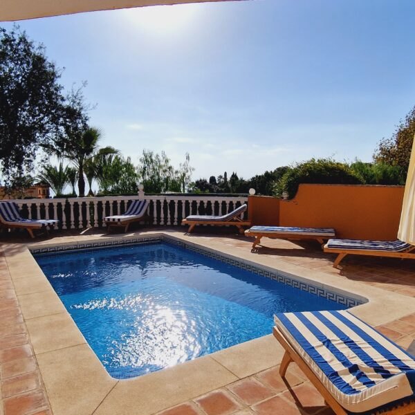 Lovely villa with Wi-Fi and heated pool La Cala de Mijas photo 2